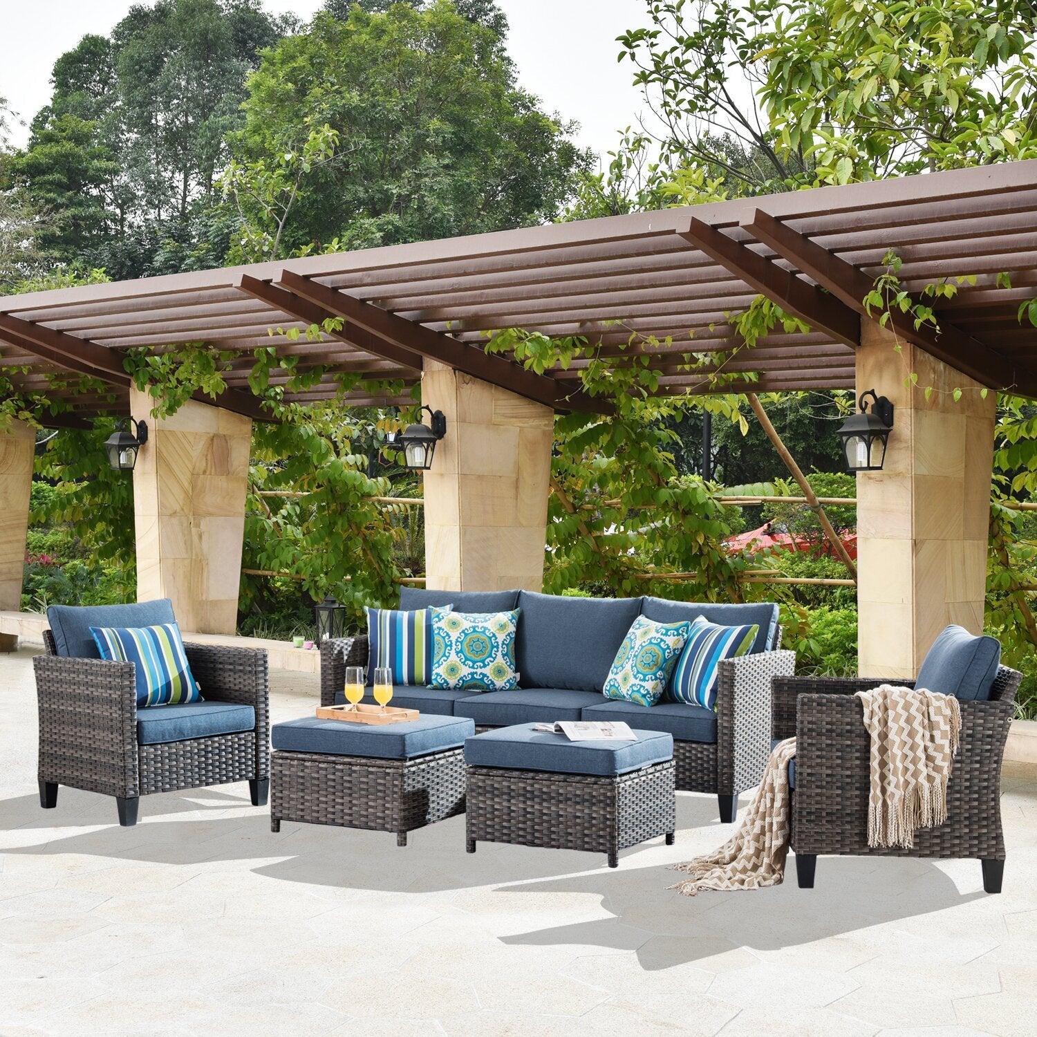 Burhans 5 - Person Sitzgruppe mit Kissen?(Set von 5)