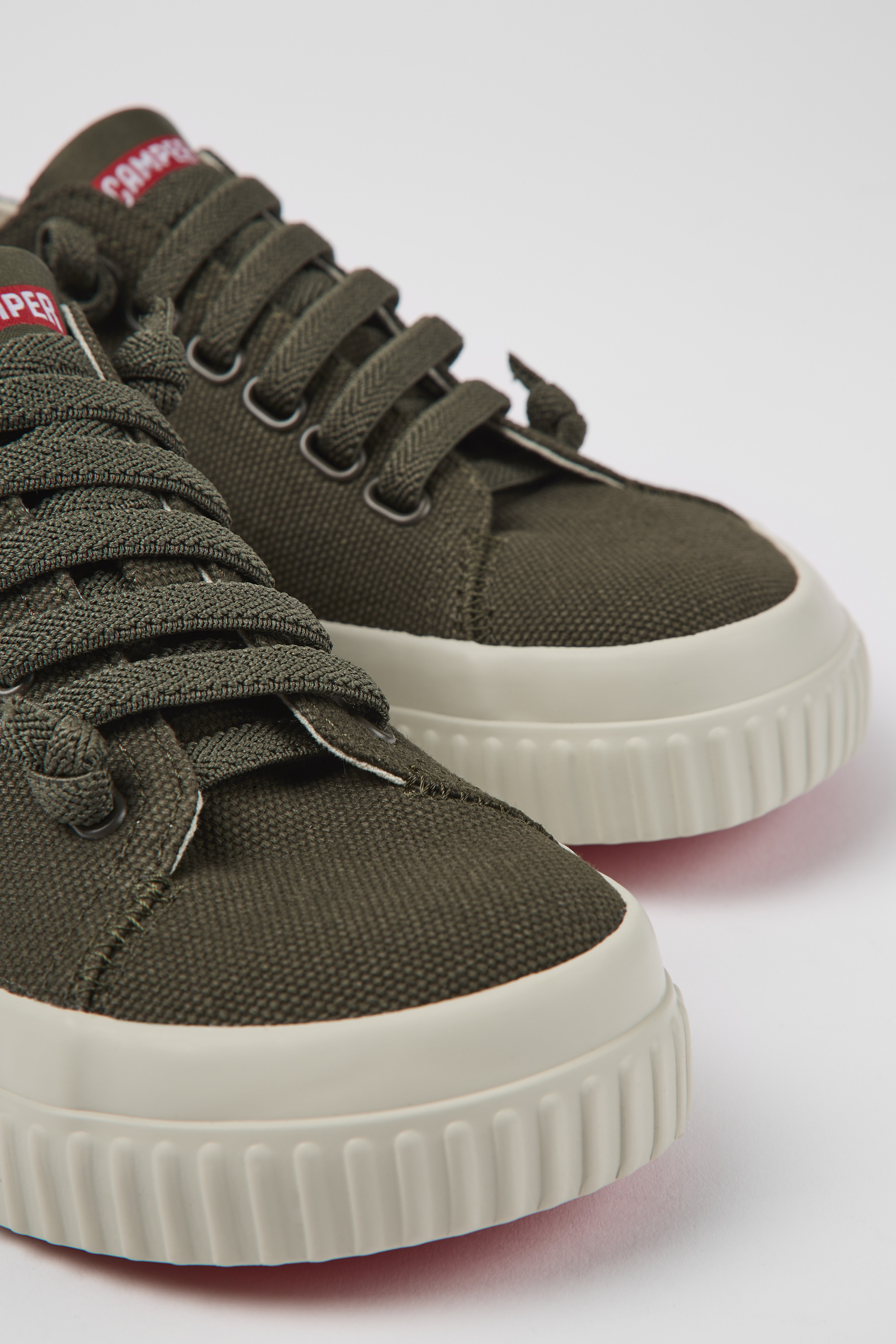 Peu Roda - Grün recycelte Baumwollsneaker für Damen