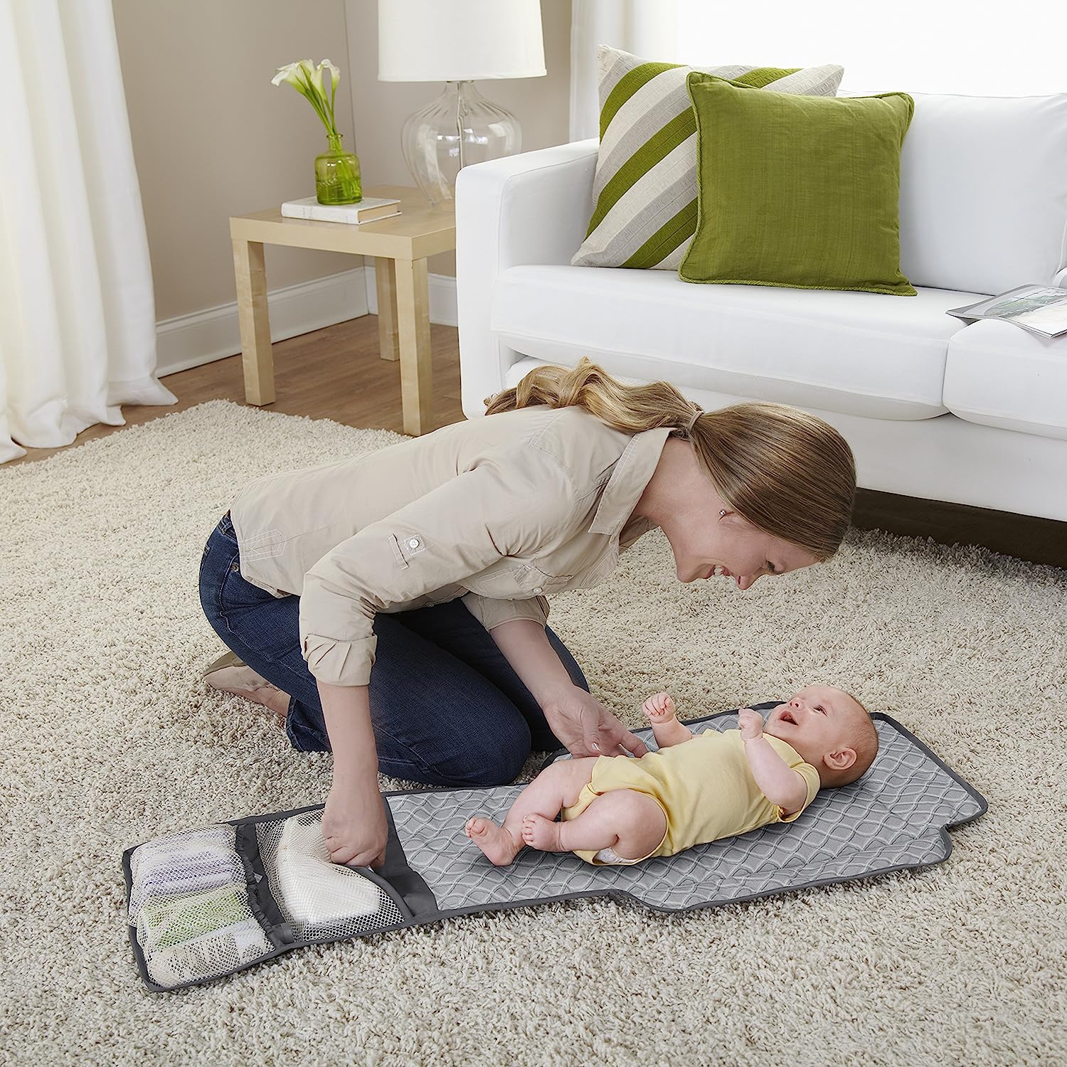 Pack and Play Change 'n Carry Playard | Inklusive tragbarer Wickelunterlage, Manor, 40 x 28,5 x 29 Zoll (1 Stück)