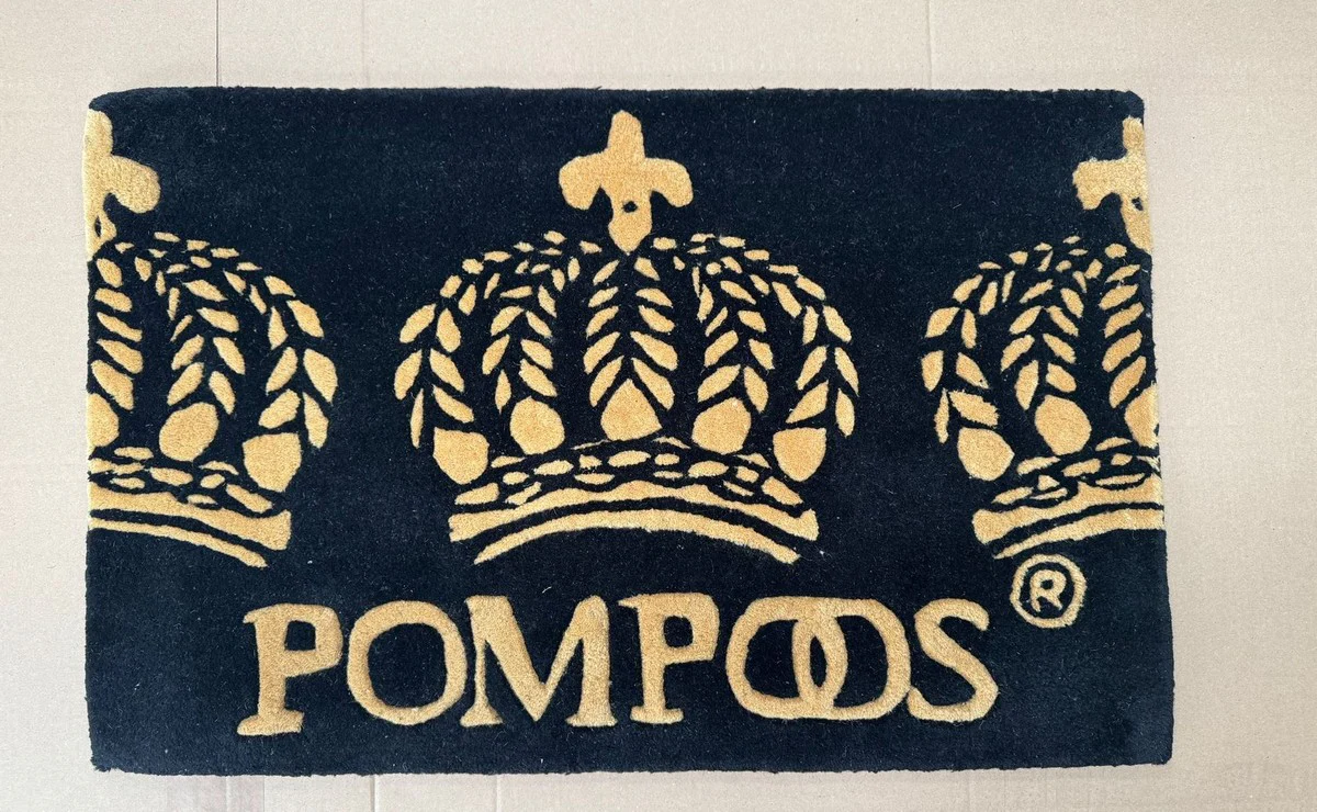 Pompöös by Designer Fußmatte von Harald Glööckler Schwarz / Gold 80 cm