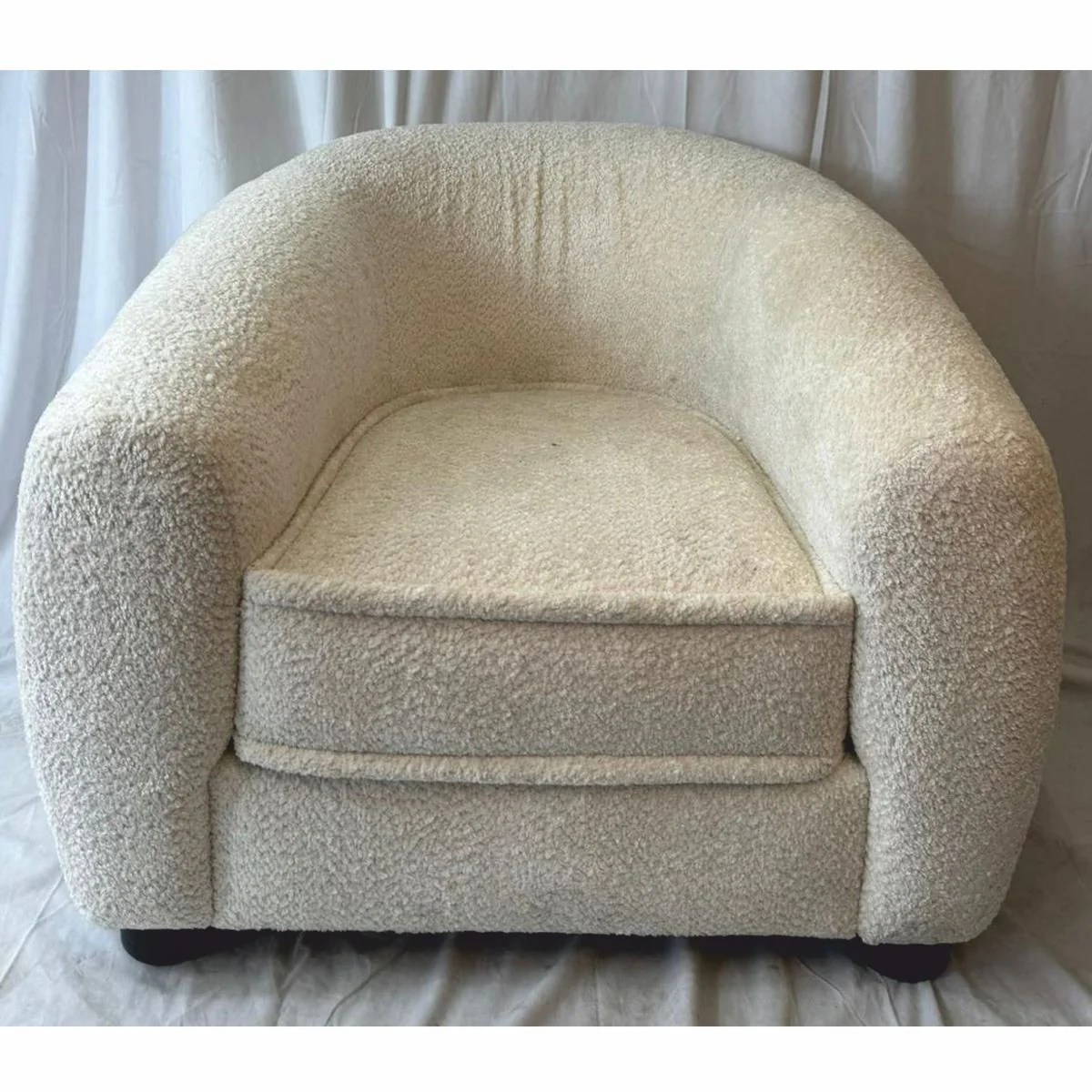 Luxus Sessel Creme / Schwarz 110 x 95 x H. 70 cm - Wohnzimmer Möbel