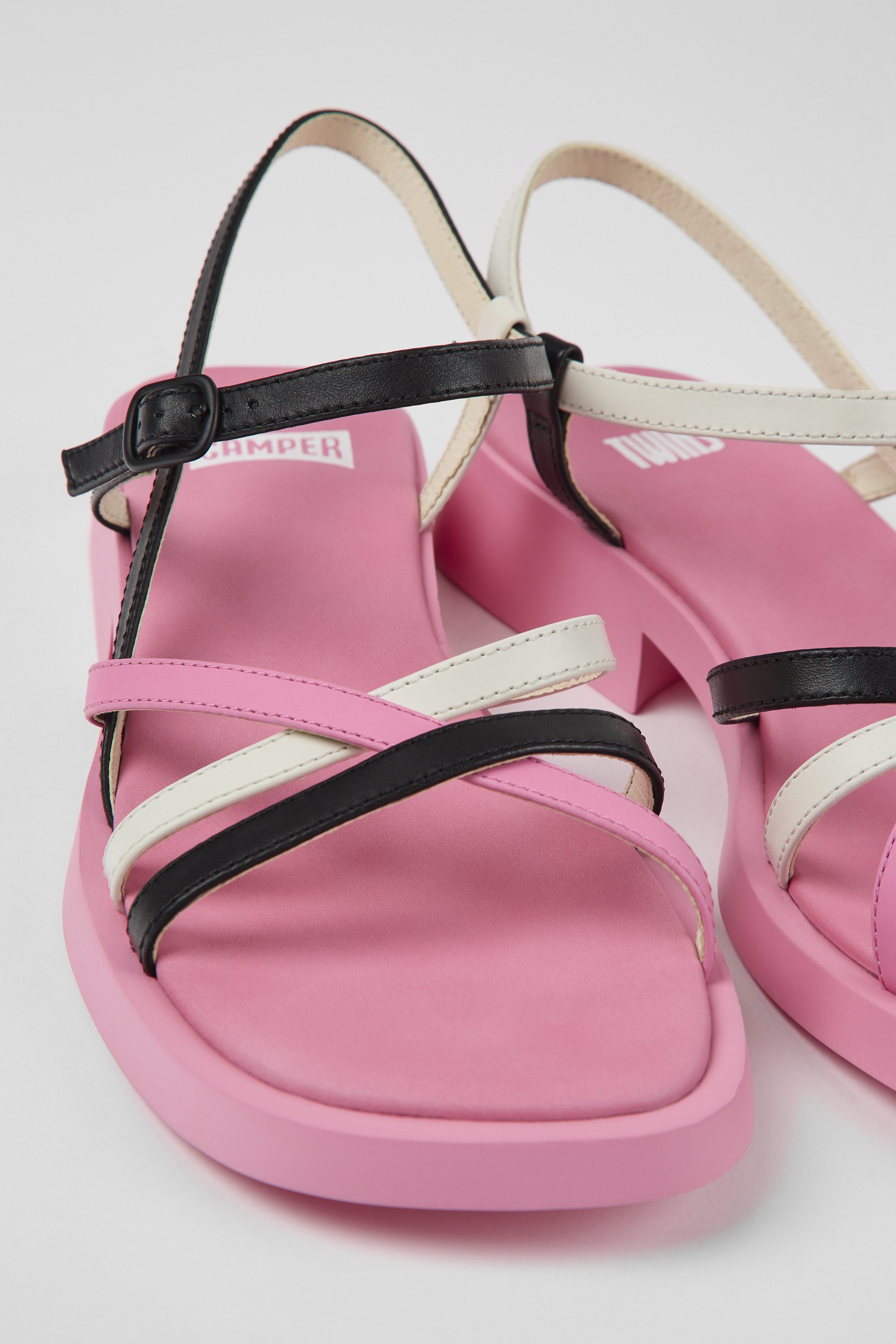 Twins - Mehrfarbige Ledersandalen für Frauen