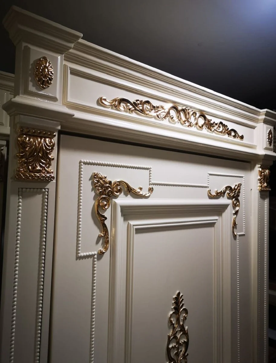 Luxury Baroque apartment door white / gold - Magnificent solid wood door with frame - Luxury furniture in the Baroque style - Hotel furniture - Baroque furniture - Baroque furnishings - Noble & magnificent
