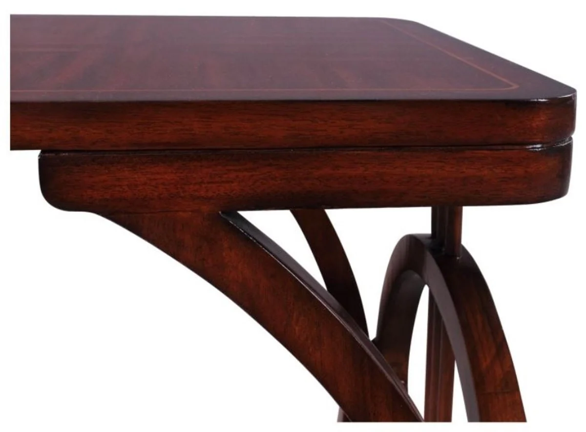 is a Europe-wide renowned producer and distributor of baroque furniture and