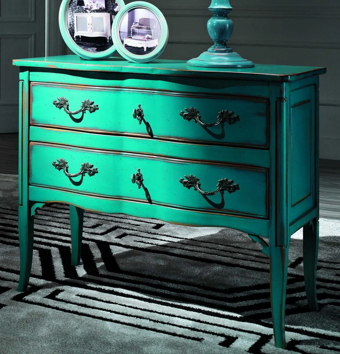 Luxury Baroque Chest of Drawers Antique Green / Silver - Handmade Solid Wood Chest of Drawers with 2 Drawers - Baroque Style Bedroom Furniture - Baroque Furniture - Luxury Quality - Made in Italy