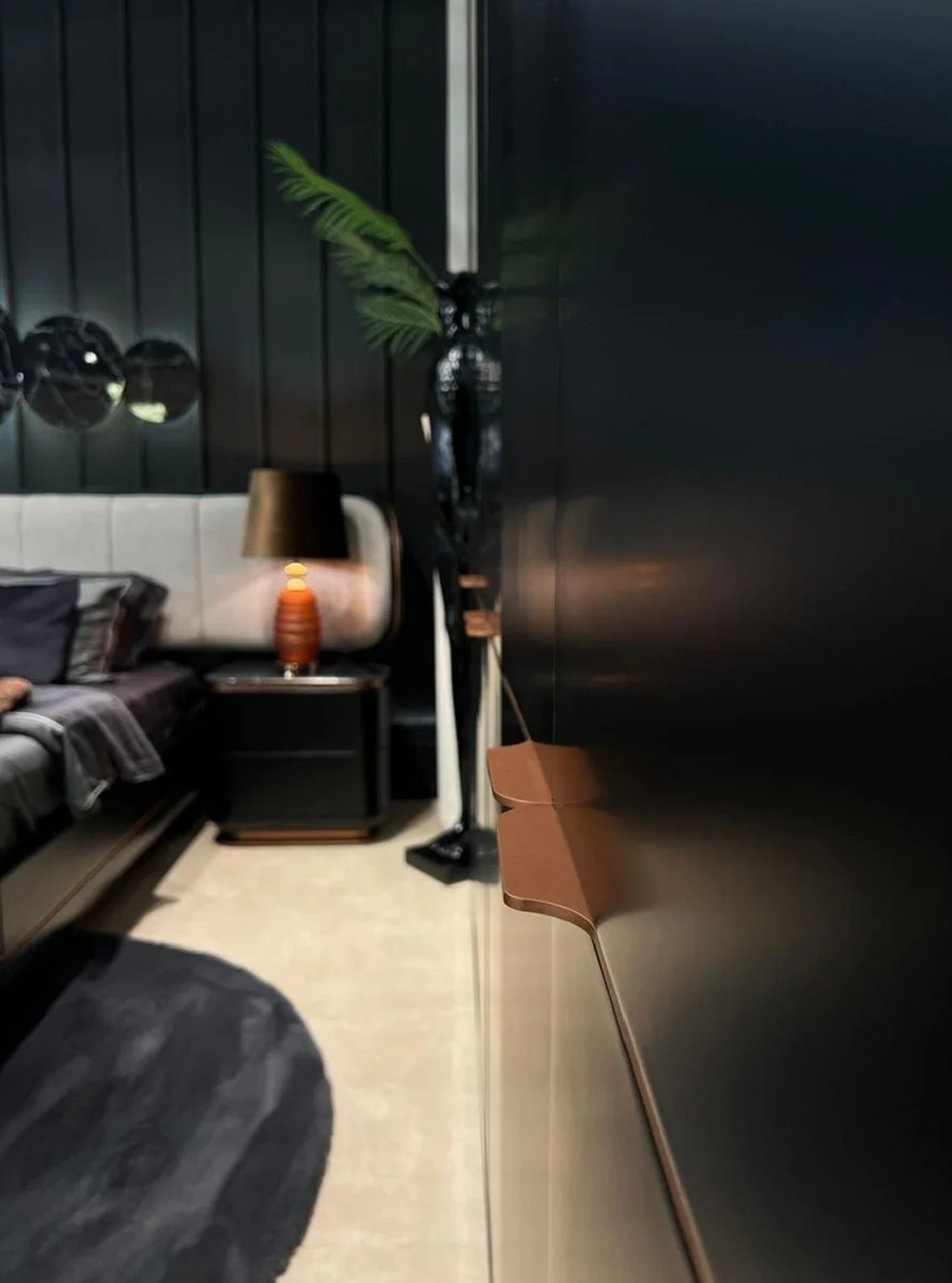 Luxury bedroom wardrobe black / copper 280 x 62 x H. 238 cm - Solid wood wardrobe with 6 doors - Bedroom furniture - Hotel furniture - Luxury furniture