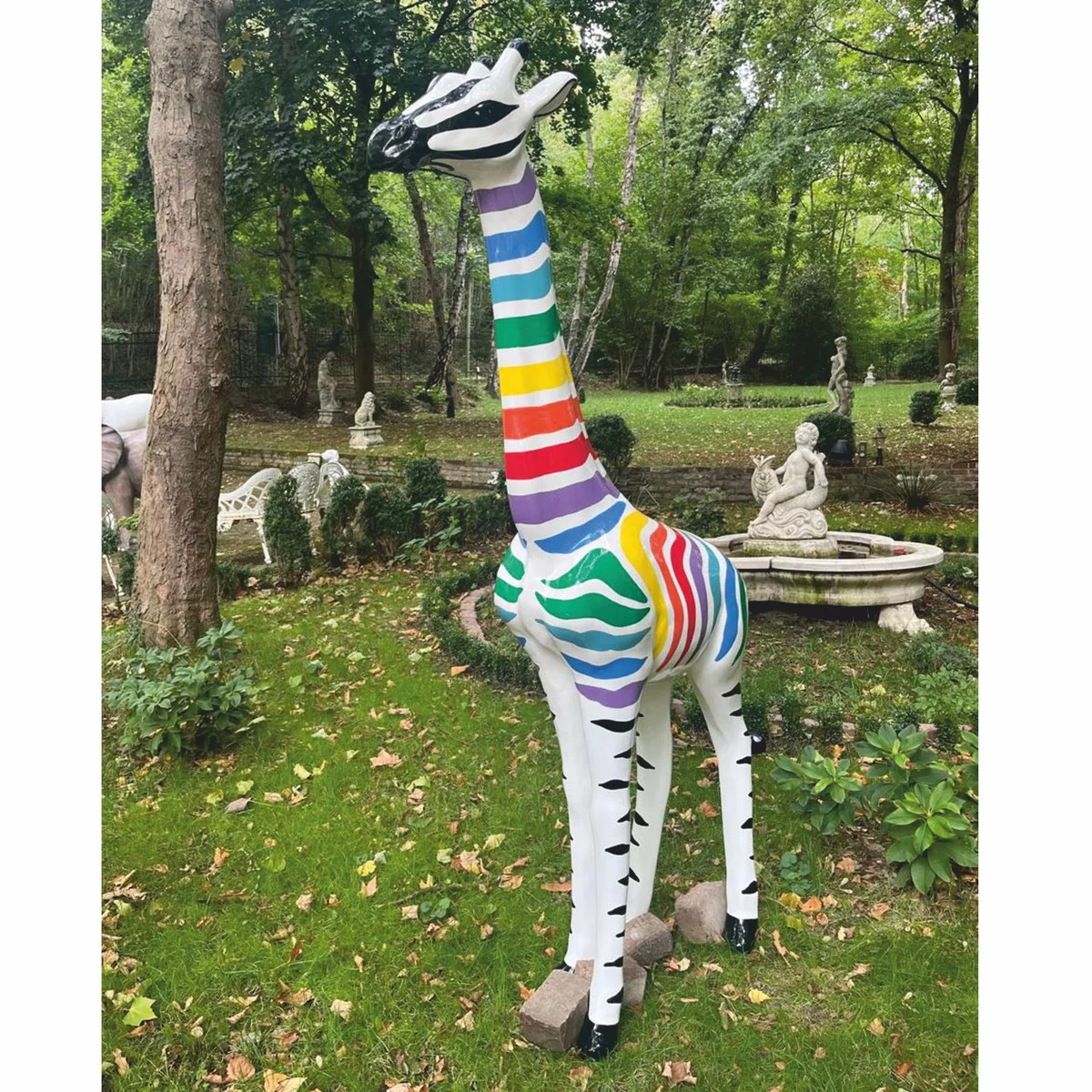 Garten Deko Skulptur Giraffe Weiß / Bunt H. 205 cm - Garten Deko Figur