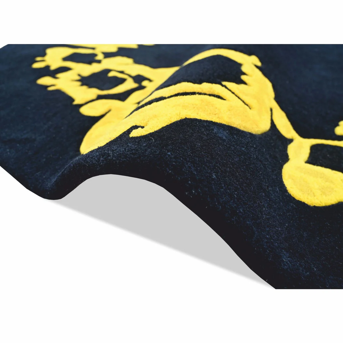 Luxury Carpet Black / Gold - Various Sizes - Luxury Interior