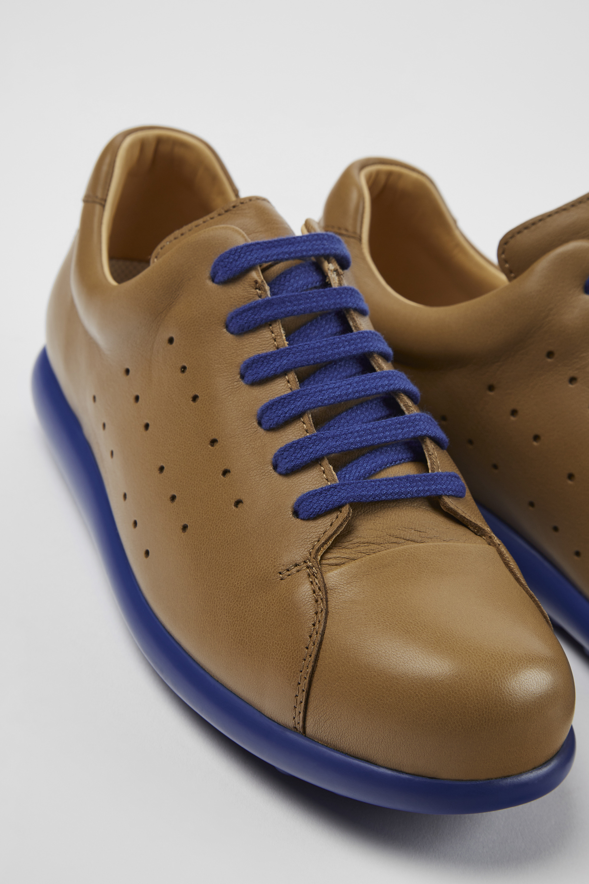 Pelotas XLite - Braune Lederschuhe für Damen