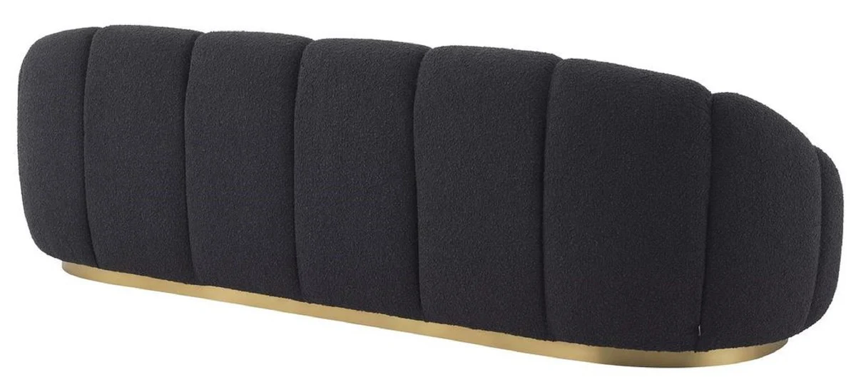 is a Europe-wide renowned producer and distributor of baroque furniture and luxury decorative items