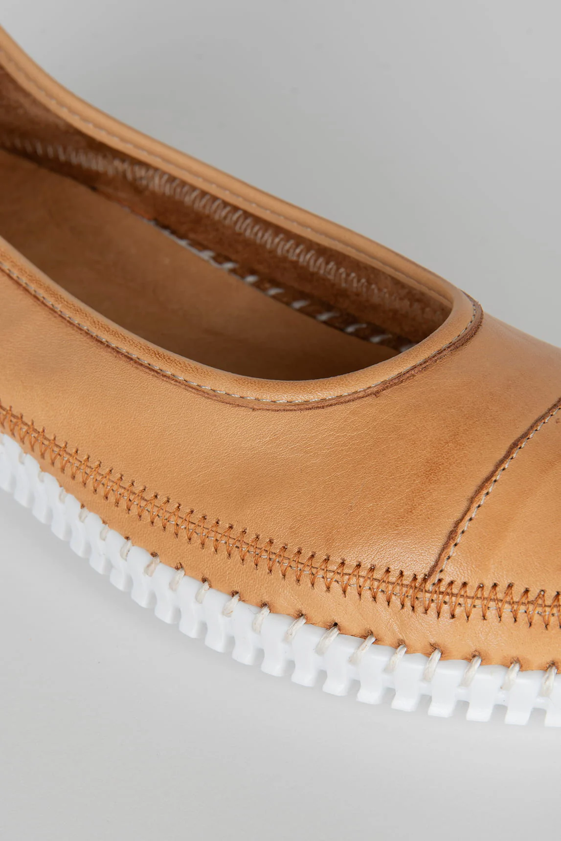 Rivera-Spanien Bailarina Cécile Kamel