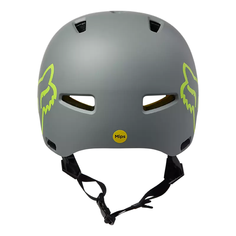 Flight helmet