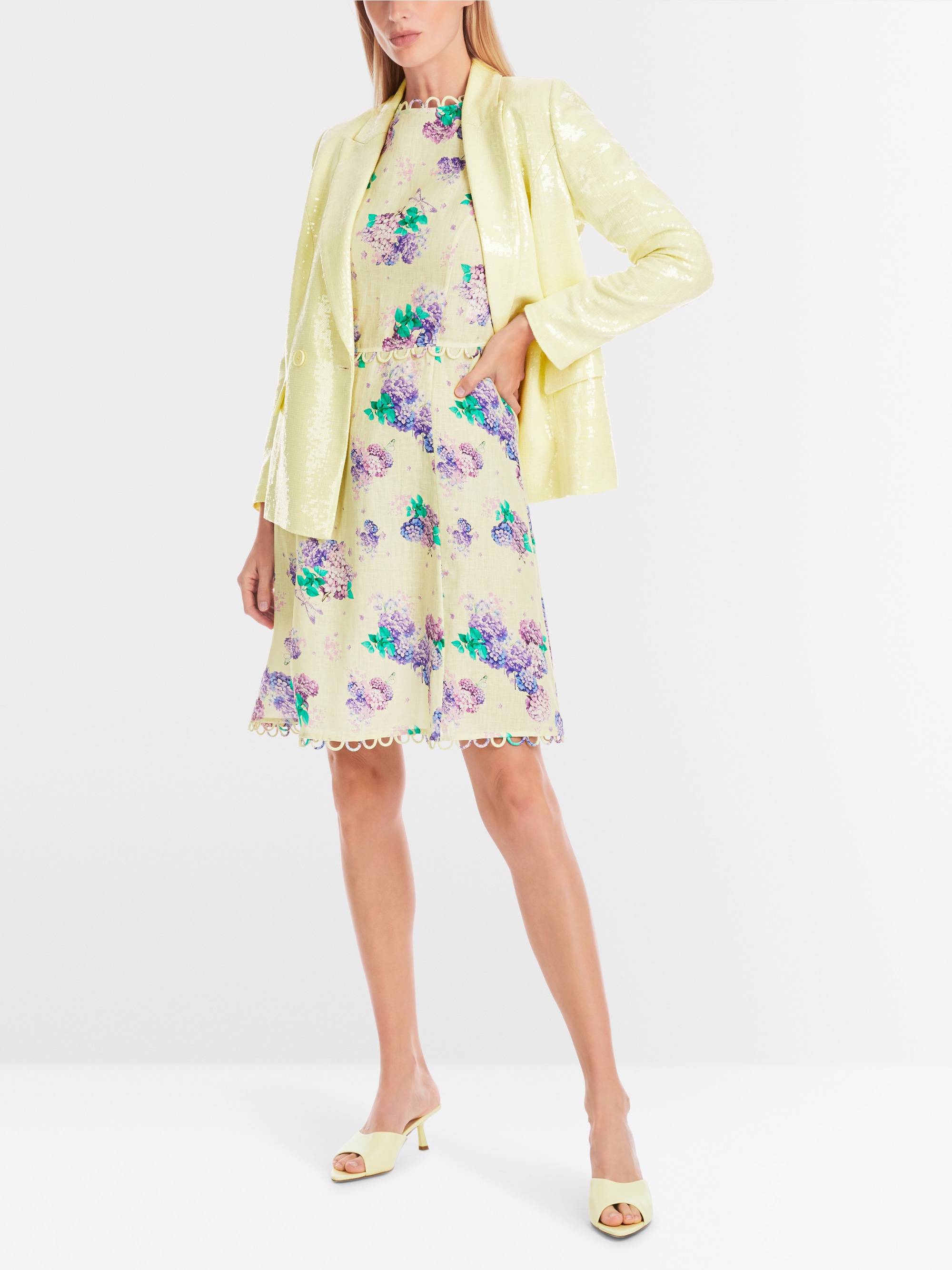 Kurzes 60er-Jahre-Kleid von Marc-Cain aus 100 % Leinen