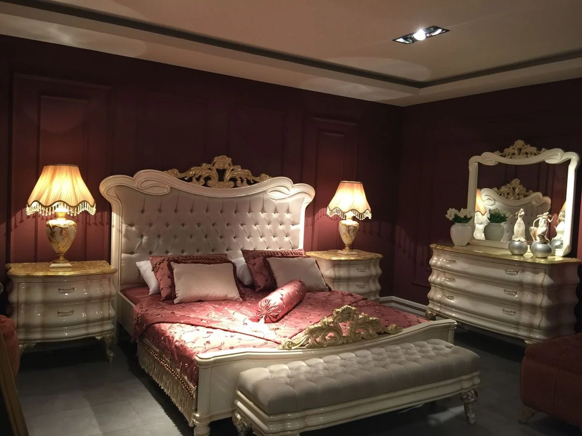 Luxury Baroque double bed gray / white / gold - magnificent solid wood bed with glittering stones - Baroque bedroom furniture