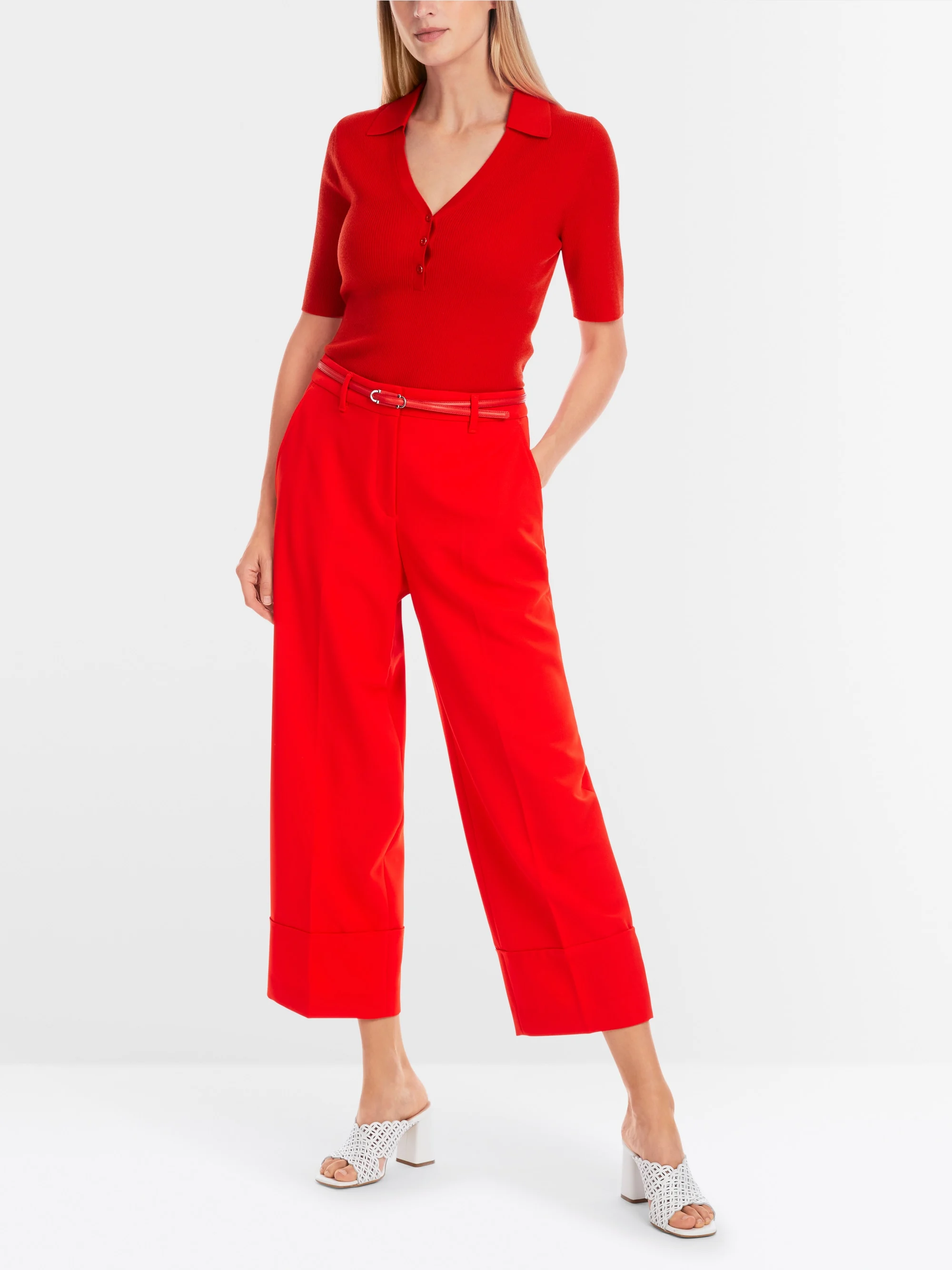 Einfarbiges Marc-Cain-Poloshirt aus 100 % Wolle