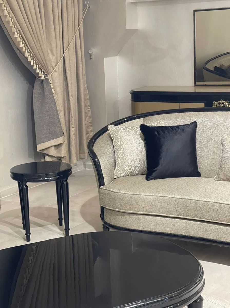 Luxury Baroque Sofa Gold / Black - Baroque Style Living Room Sofa - Baroque Style Living Room Furniture - Luxury Furniture in Baroque Style - Baroque Furnishings - Noble & Magnificent