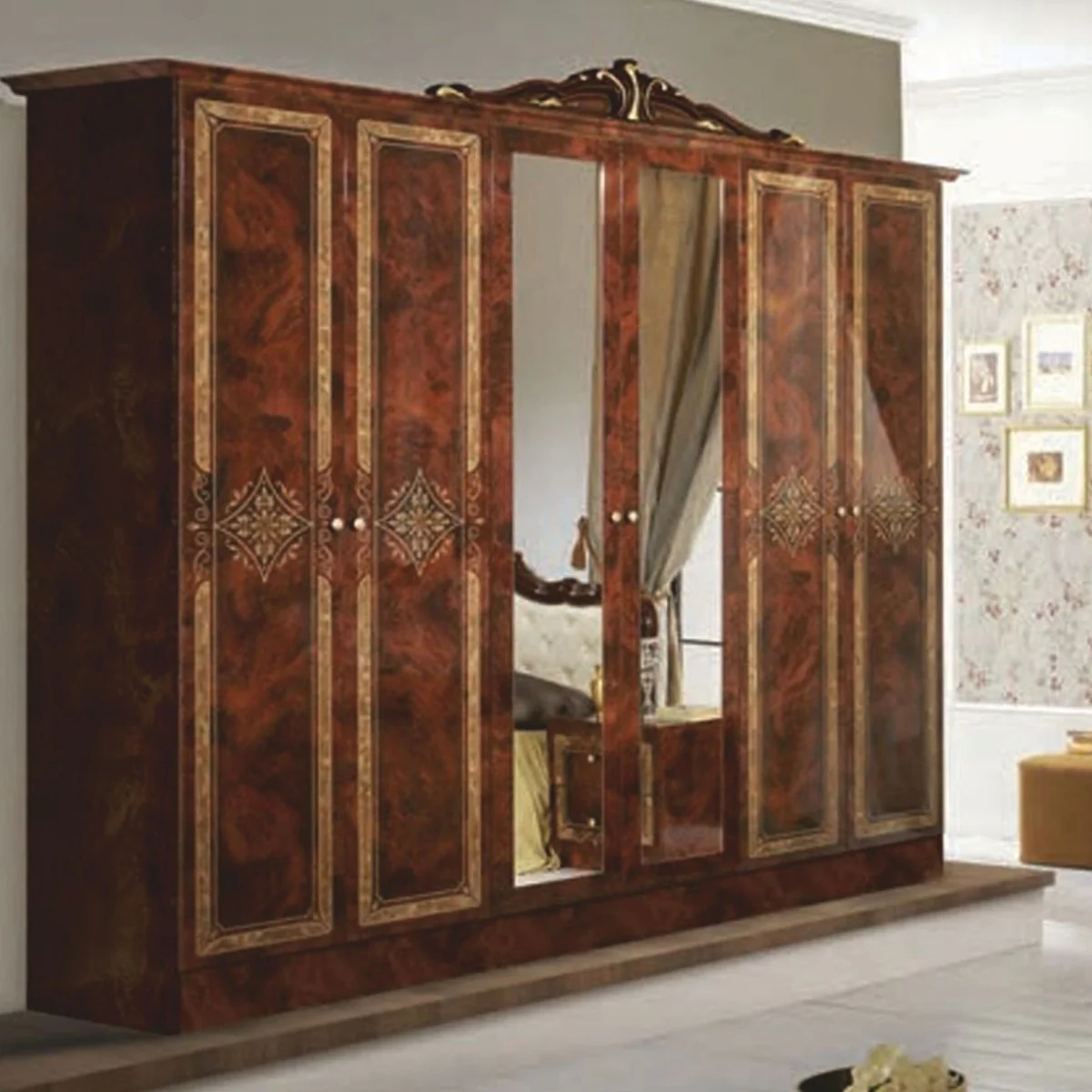 Luxus Barock Schlafzimmer Schrank Braun / Gold 261,4 cm - Barock Schlafzimmer Möbel