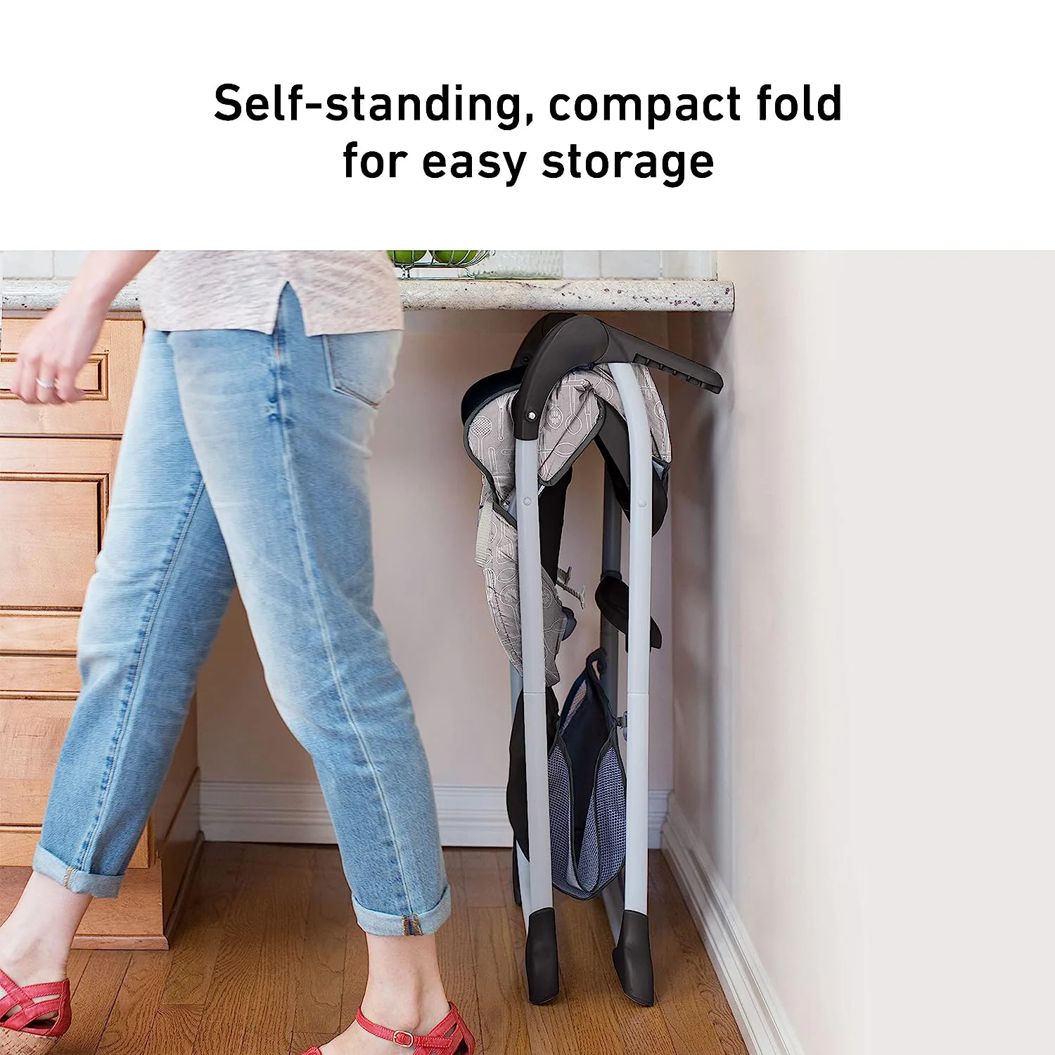 Slim Snacker Hochstuhl, ultrakompakter Hochstuhl, Whisk