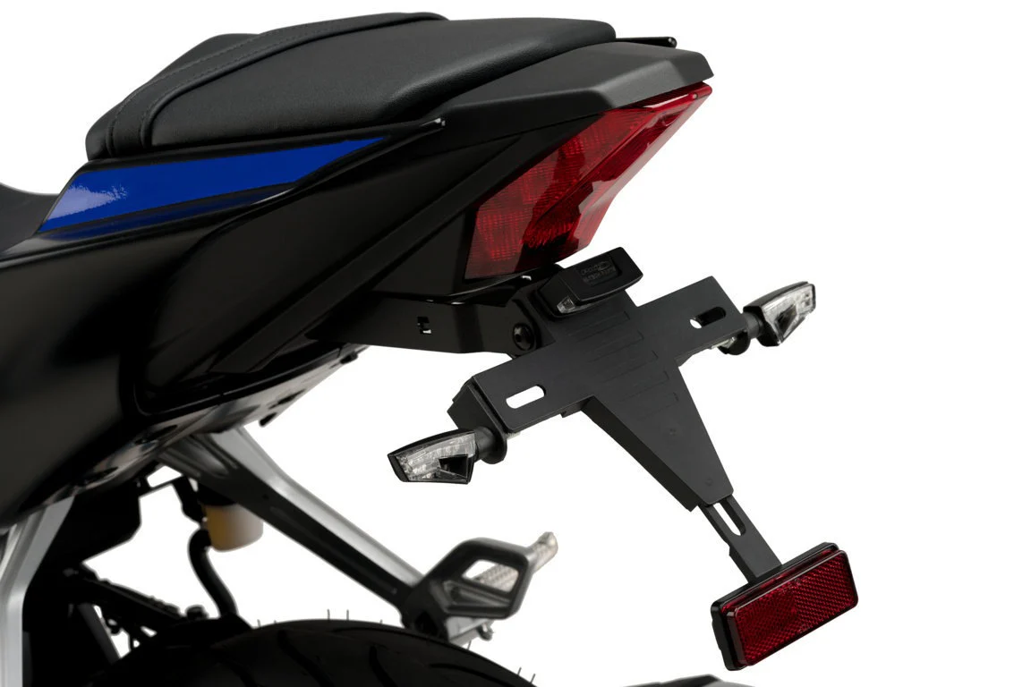 SOPORTE PORTAMATRICULA PUIG 3620N - YAMAHA YZF-R125 (2019-2021) NEGRO