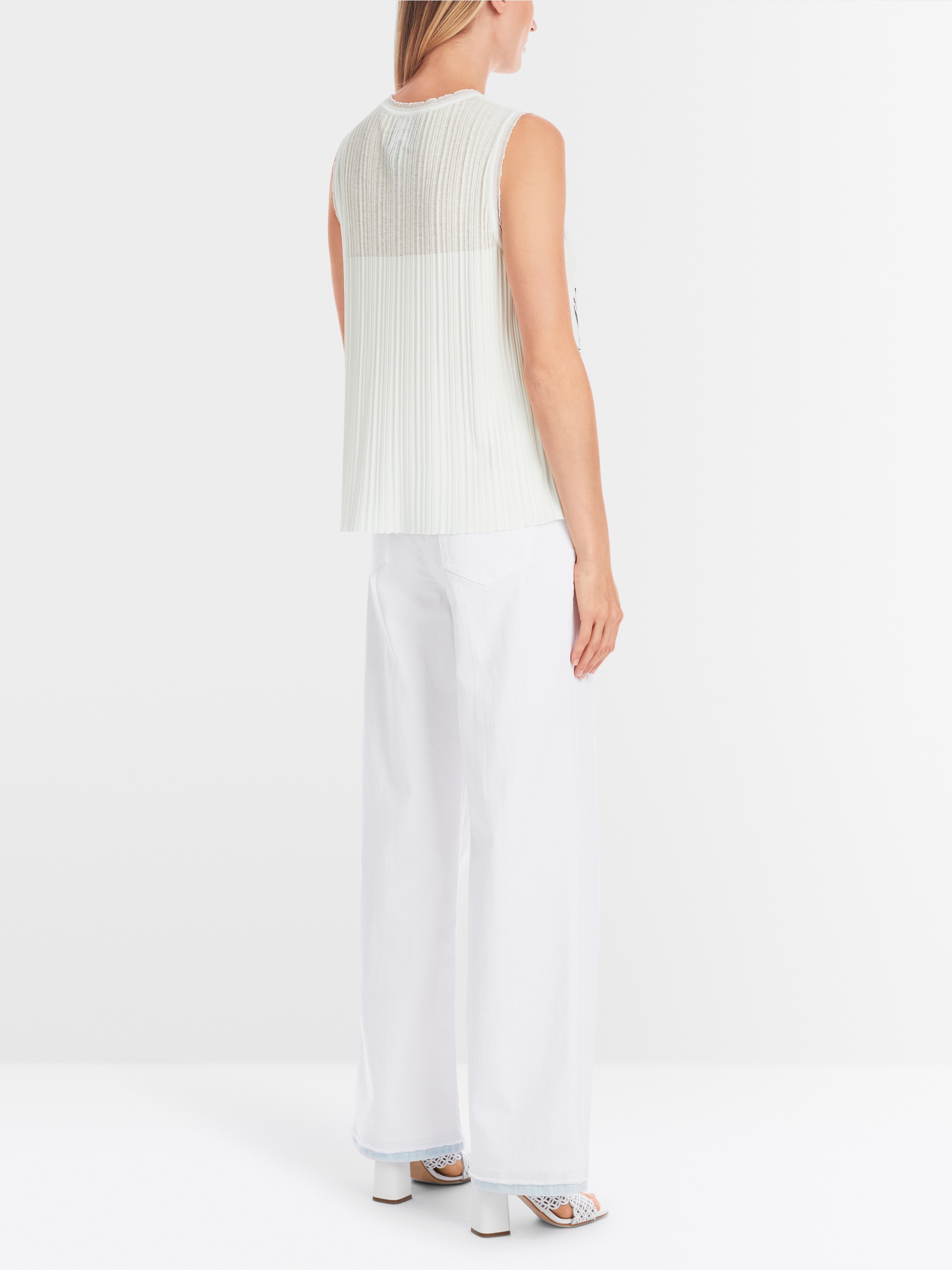 Von Marc-Cain in Deutschland gestricktes Oberteil mit Aufdruck