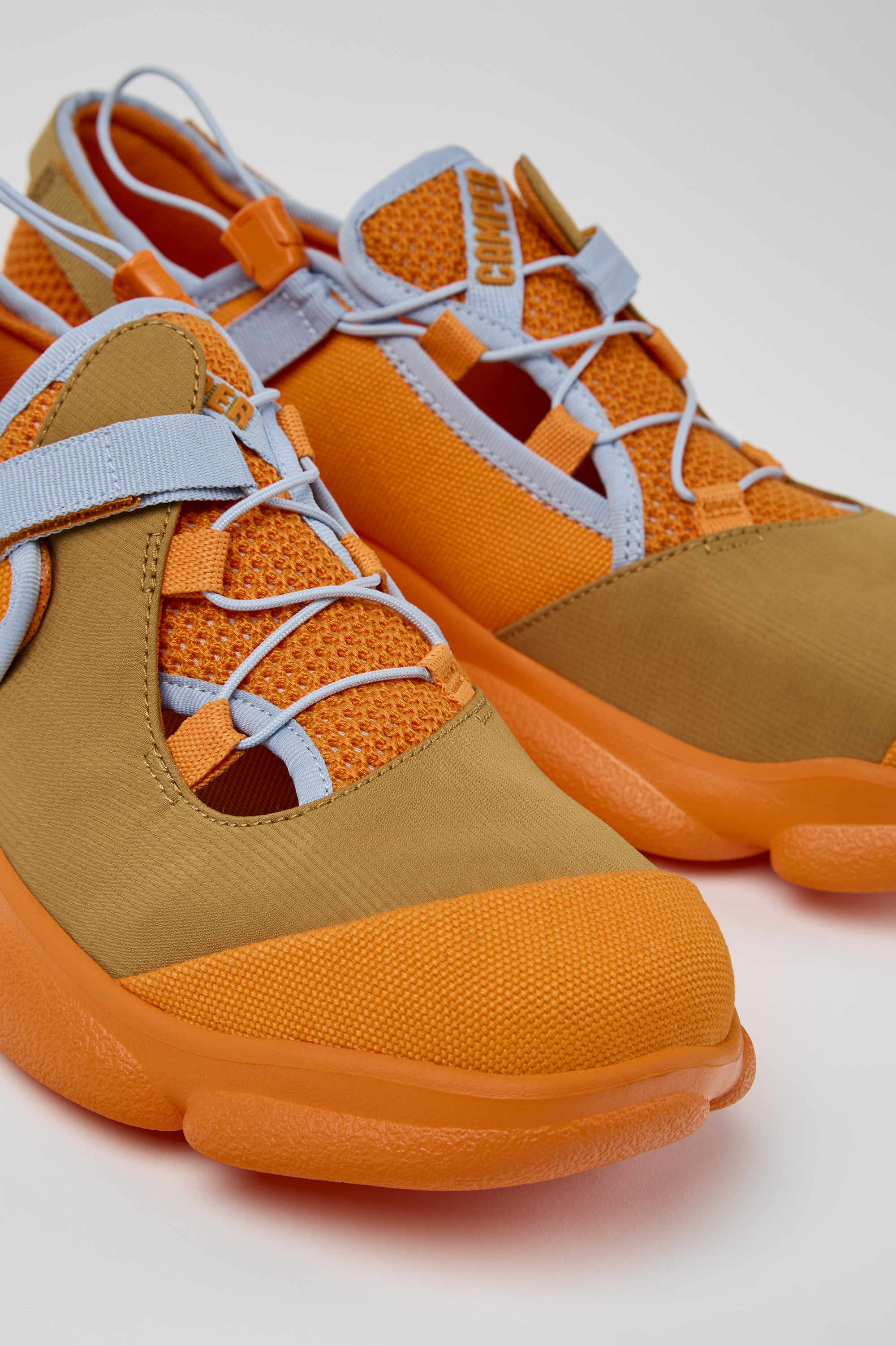 Karst - Orange und braune Textilschuhe für Herren