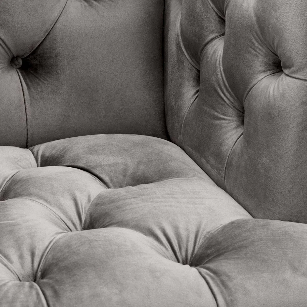 Luxury living room armchair gray / black / brass 93 x 85 x H. 79 cm - Chesterfield Furniture