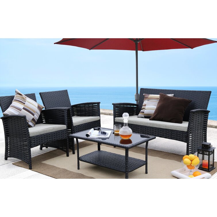 Genova 4 Piece Rattan Sofa Sitzgruppe mit Kissen