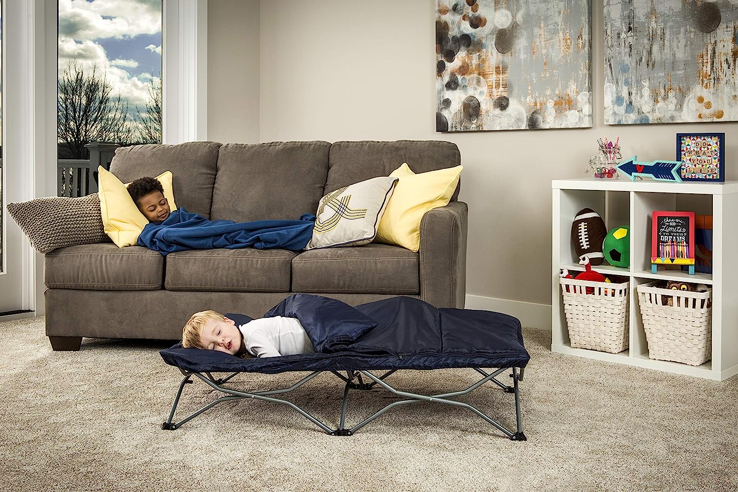 Regalo My Cot tragbares Kleinkinderbett, inklusive Spannbettlaken, Königsblau, 48 x 24 x 9 Zoll (1 Stück)