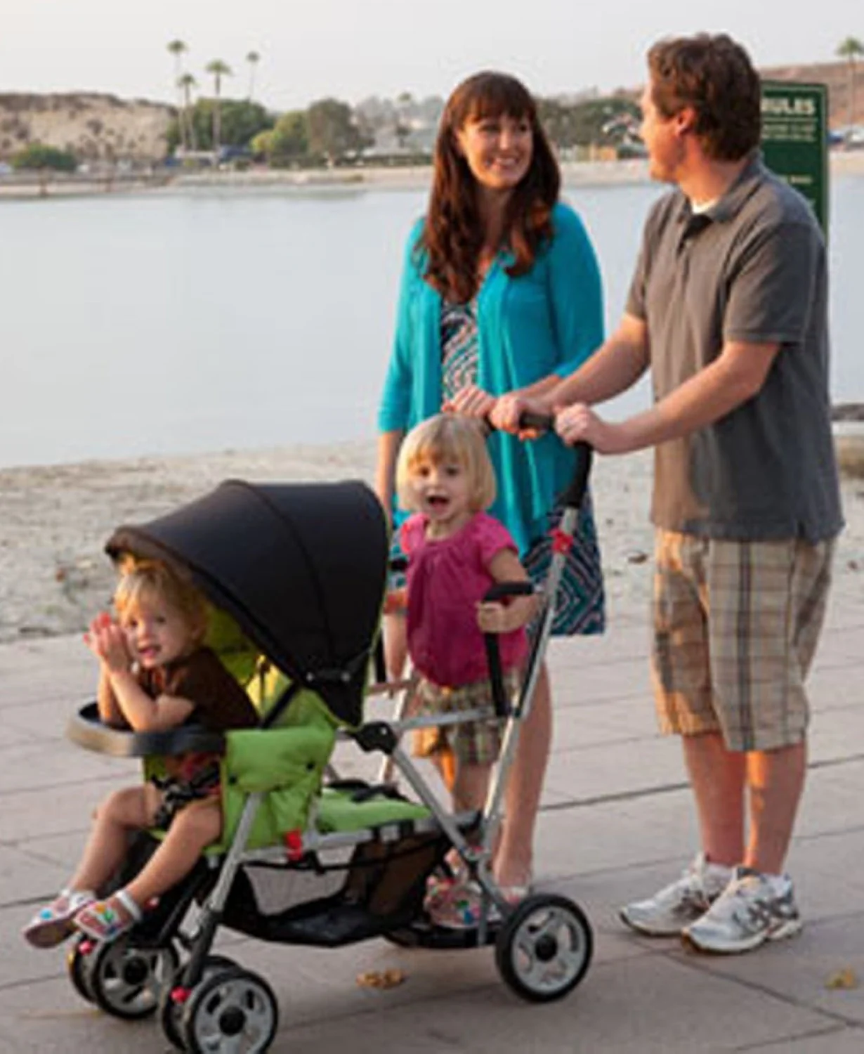 Caboose Sitz- und Stand-Doppelkinderwagen mit Rücksitzbank und Stehplattform, 3-Wege-Liegesitzen, optionalem Rücksitz und universellem Autositzadapter (schwarz)