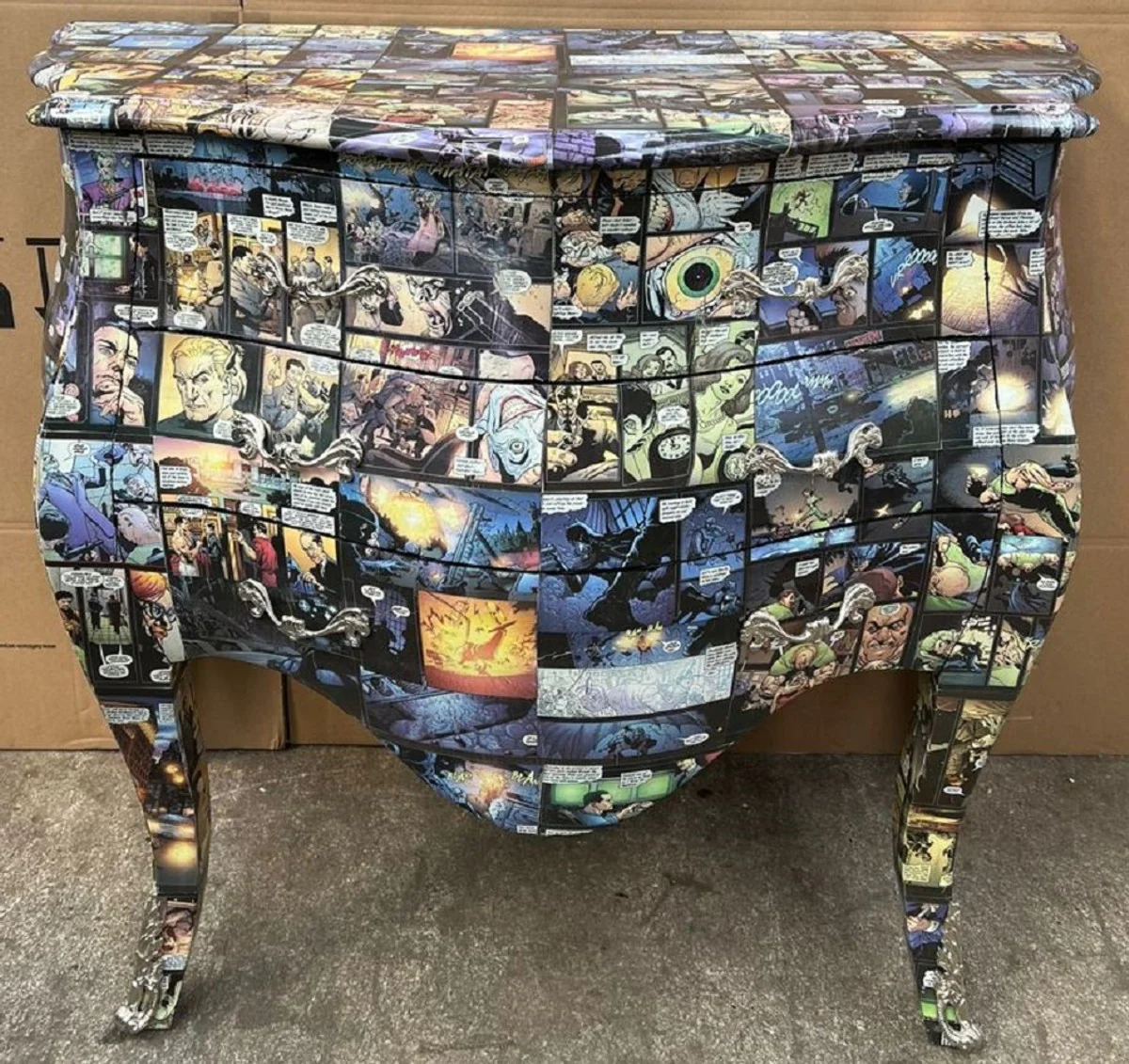 Baroque chest of drawers with 3 drawers and comic design, multicolored - Handcrafted solid wood chest of drawers in Baroque style - Handcrafted Baroque furniture - Noble & magnificent