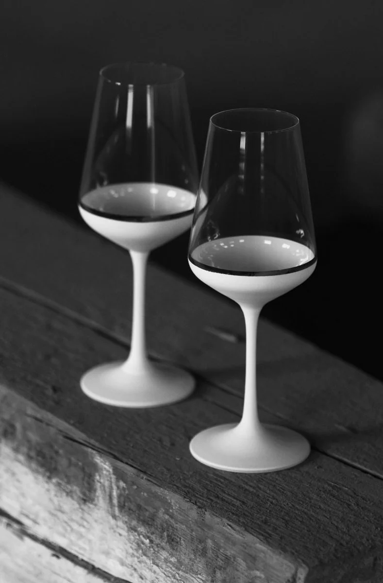 Luxury red wine glass set of 6 white / silver Ø 8.5 x H. 24 cm - Handmade and hand-painted wine glasses - Hotel & Restaurant Accessories - Luxury quality