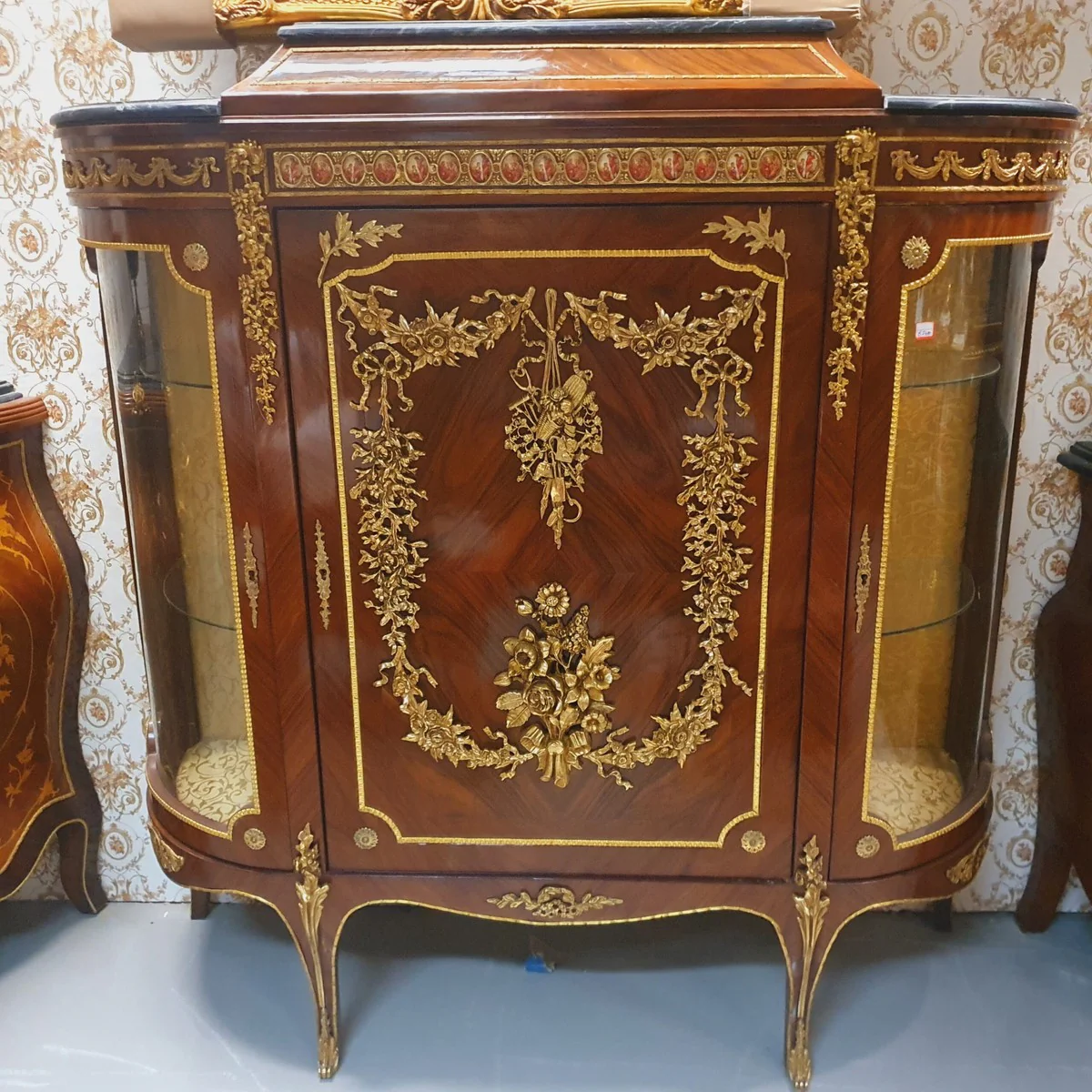 Baroque chest of drawers with side glass brown / gold 145 cm - furniture cabinet sideboard