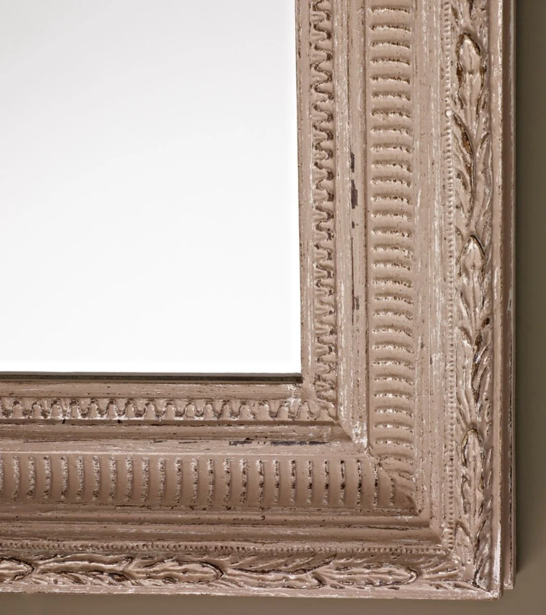 Baroque mirror beige 32 x H. 37 cm - living room accessories in the baroque style