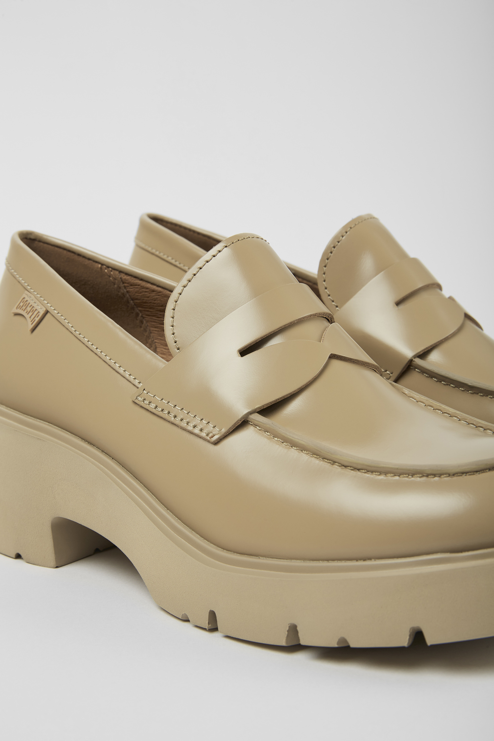 Milah - Beige Leder Loafers für Frauen