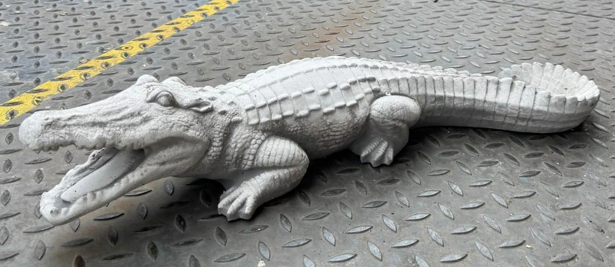 Garten Deko Skulptur Krokodil Grau 68 cm - Garten Figur