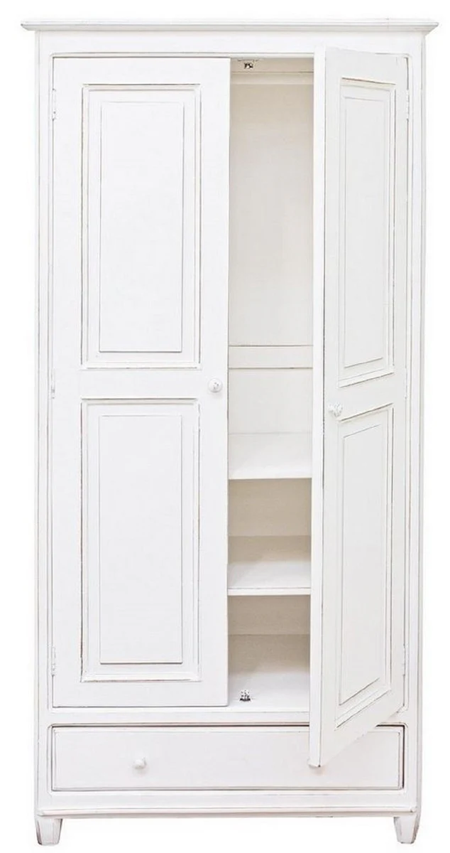 From the luxury collection of Casa Padrino!