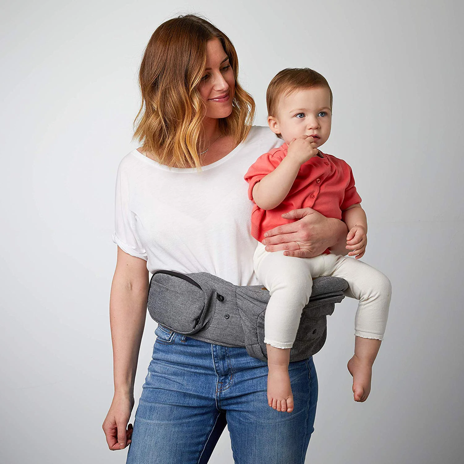 Sicherheitszertifizierte Hüftsitz-Babytrage – Gewinner des Mom’s Choice Award, ergonomische Trage und Verlängerungen für Neugeborene und Kleinkinder (Trage, grau)