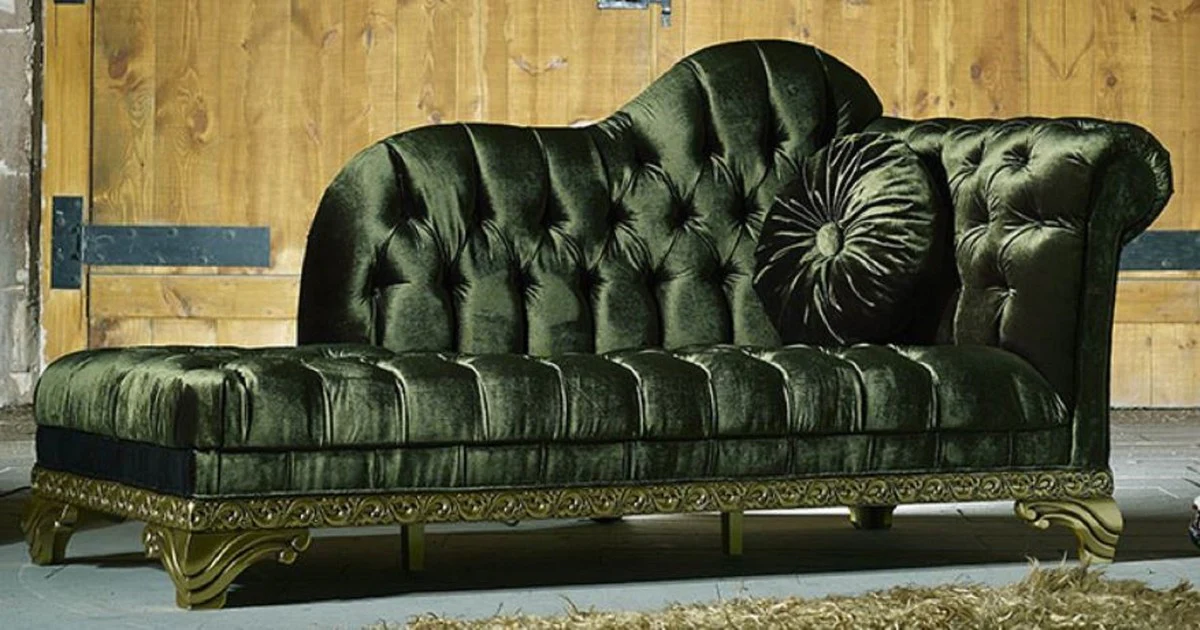 Luxury Baroque Chaise Longue Green - Handcrafted solid wood chaise longue with elegant velvet fabric and decorative cushions - Baroque furniture - Noble & magnificent