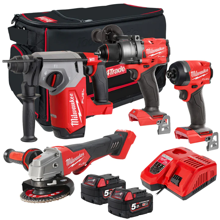 Milwaukee M18 FPP4T3-553B 18V 4 Stück Werkzeug-Kit mit 2 x 5.0Ah Akku & Ladegerät