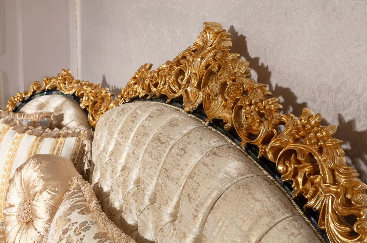 Luxury Baroque Living Room Set Gold / White / Blue / Gold - 2 Sofas & 2 Armchairs & 1 Coffee Table & 2 Side Tables - Handcrafted Living Room Furniture in Baroque Style - Noble & Magnificent