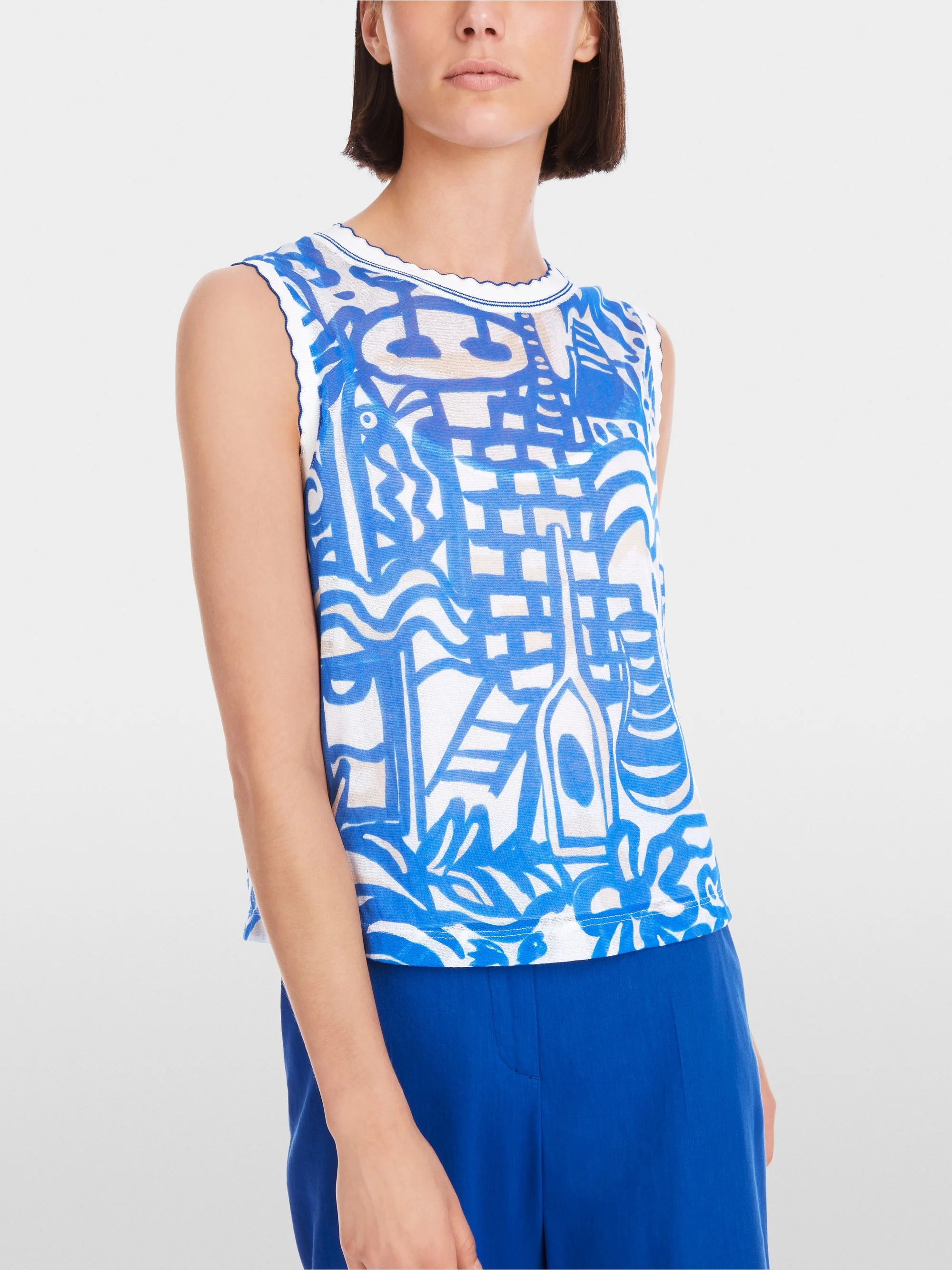 Von Marc-Cain in Deutschland gestricktes Oberteil mit Aufdruck