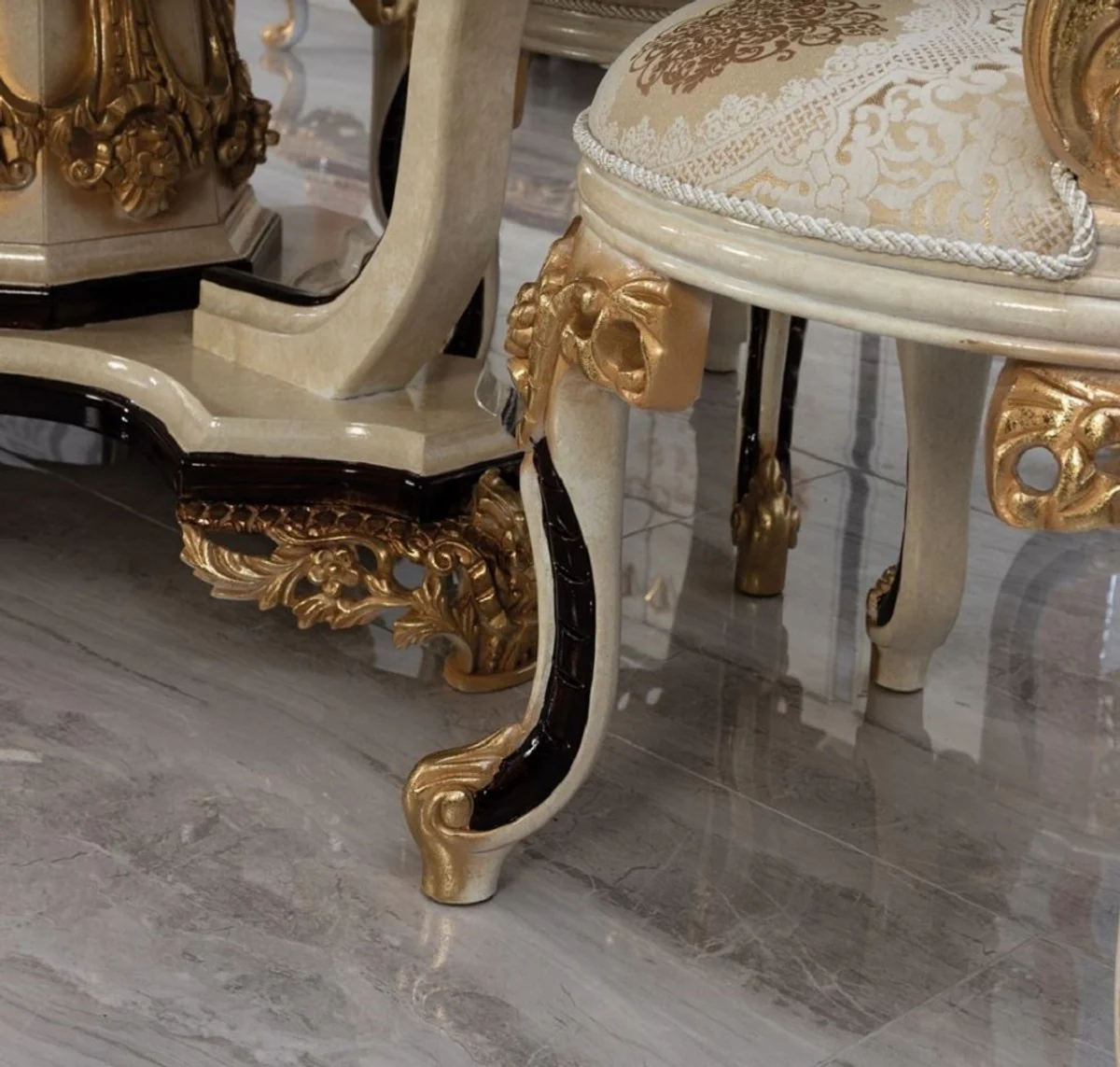 Luxury Baroque Dining Room Chair Set of 6 White / Cream / Beige / Black / Gold - Baroque Style Kitchen Chairs with Pattern - Luxury Dining Room Furniture in Baroque Style - Baroque Dining Room Furniture