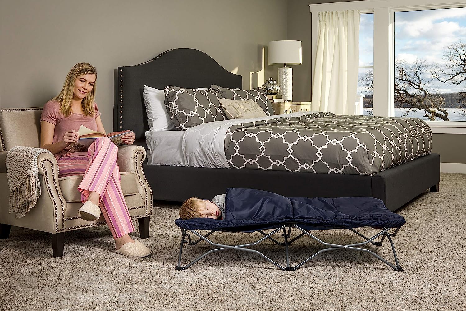 Regalo My Cot tragbares Kleinkinderbett, inklusive Spannbettlaken, Königsblau, 48 x 24 x 9 Zoll (1 Stück)