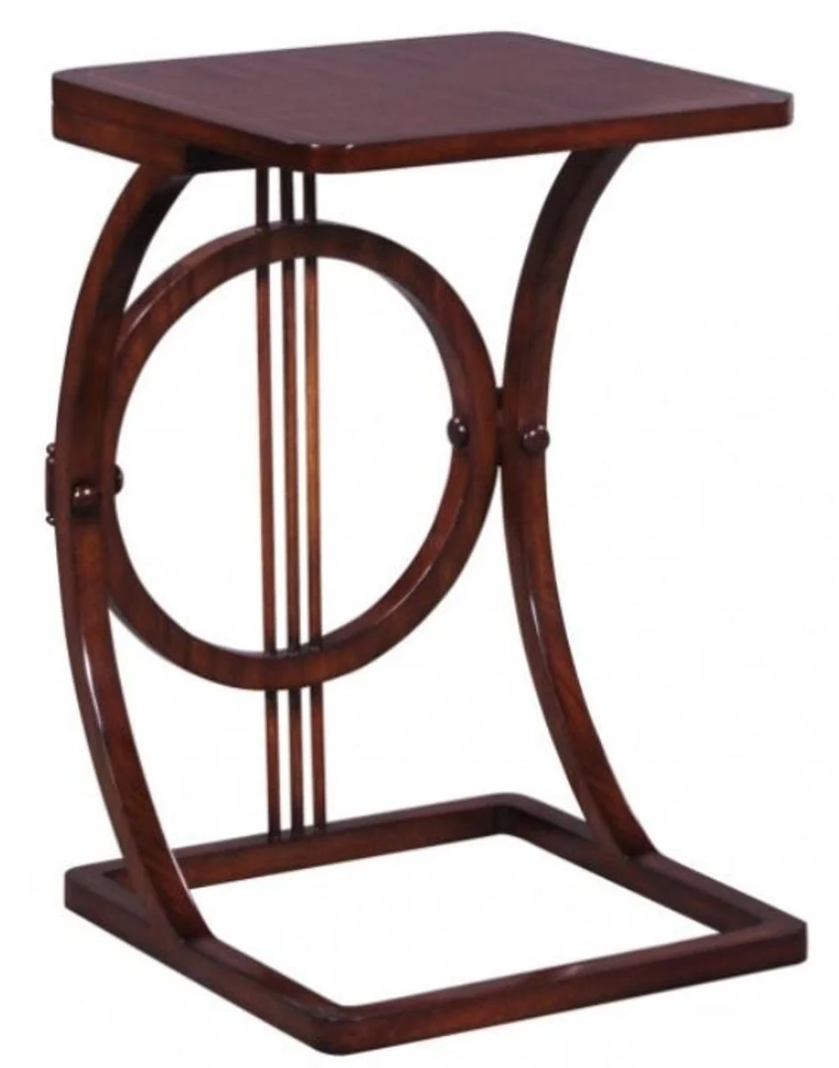 is a Europe-wide renowned producer and distributor of baroque furniture and