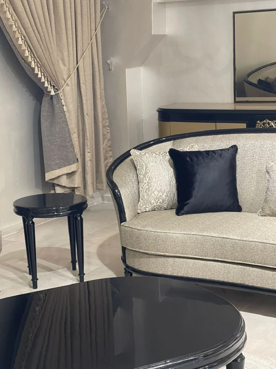 Luxury baroque side table black - round solid wood table in baroque style - luxury living room furniture in baroque style - baroque furniture - noble and magnificent