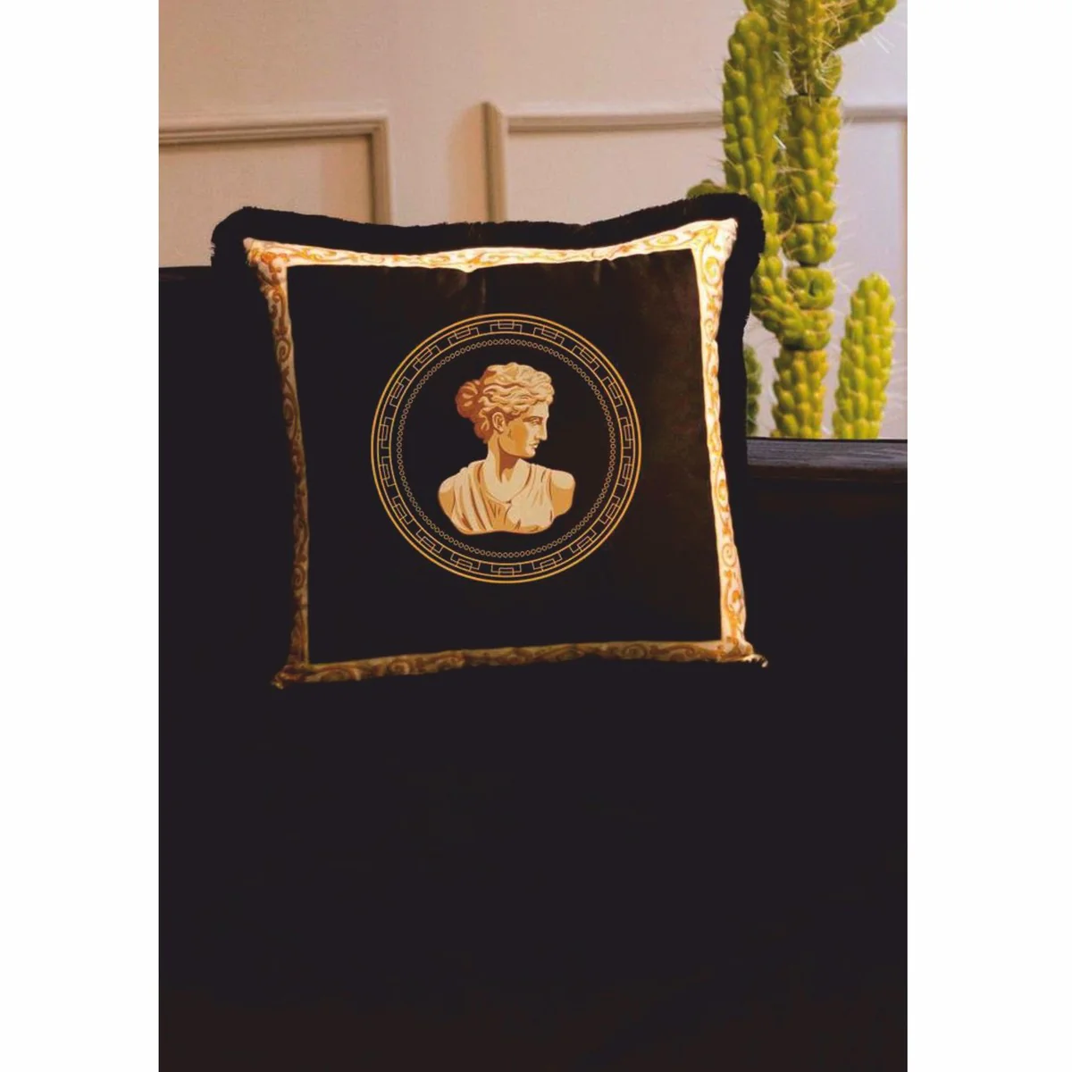 Luxury decorative cushion baroque female bust black / white 45 x 45 cm