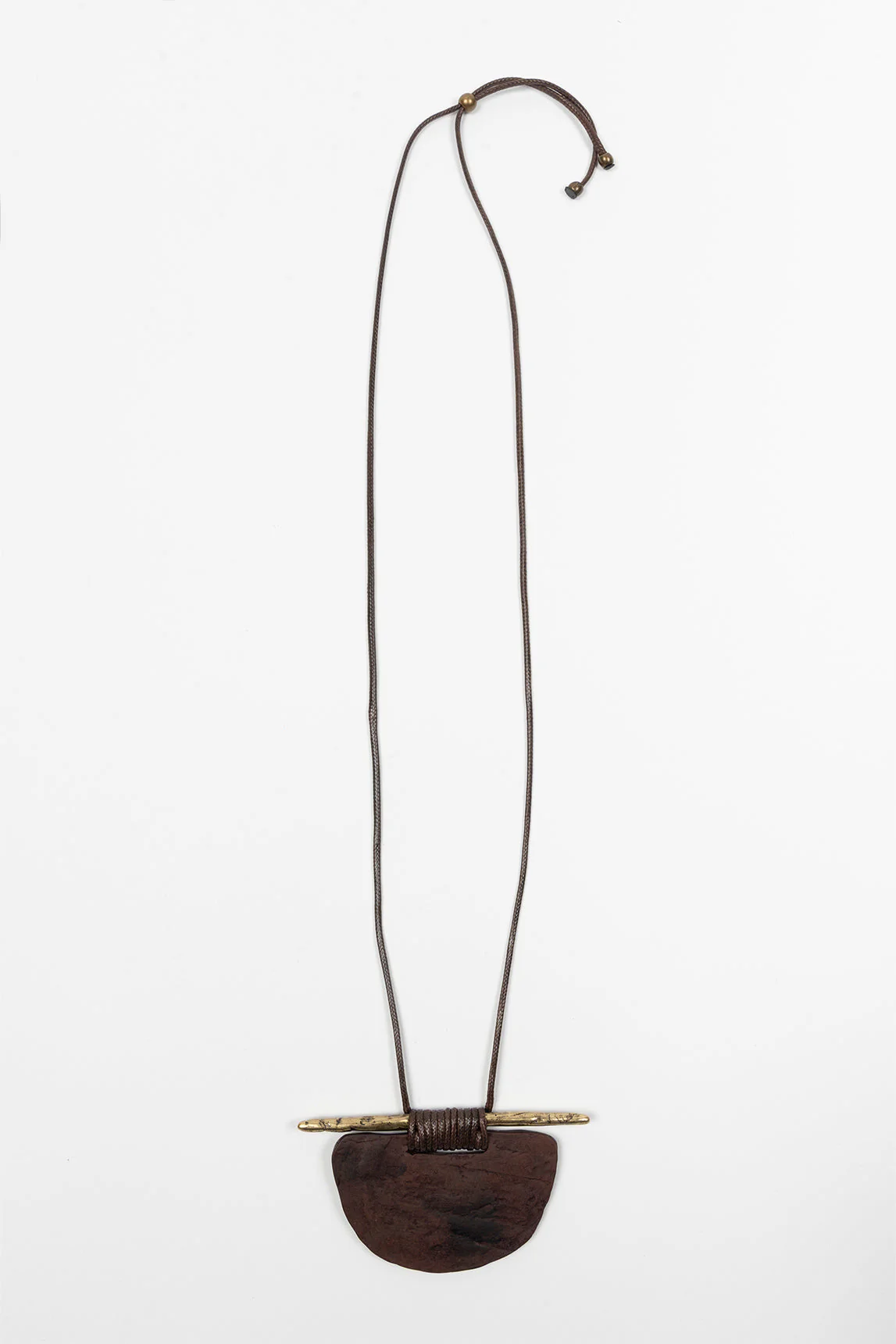 Rivera-Spanien Eclipse-Halskette aus Messing und Holz