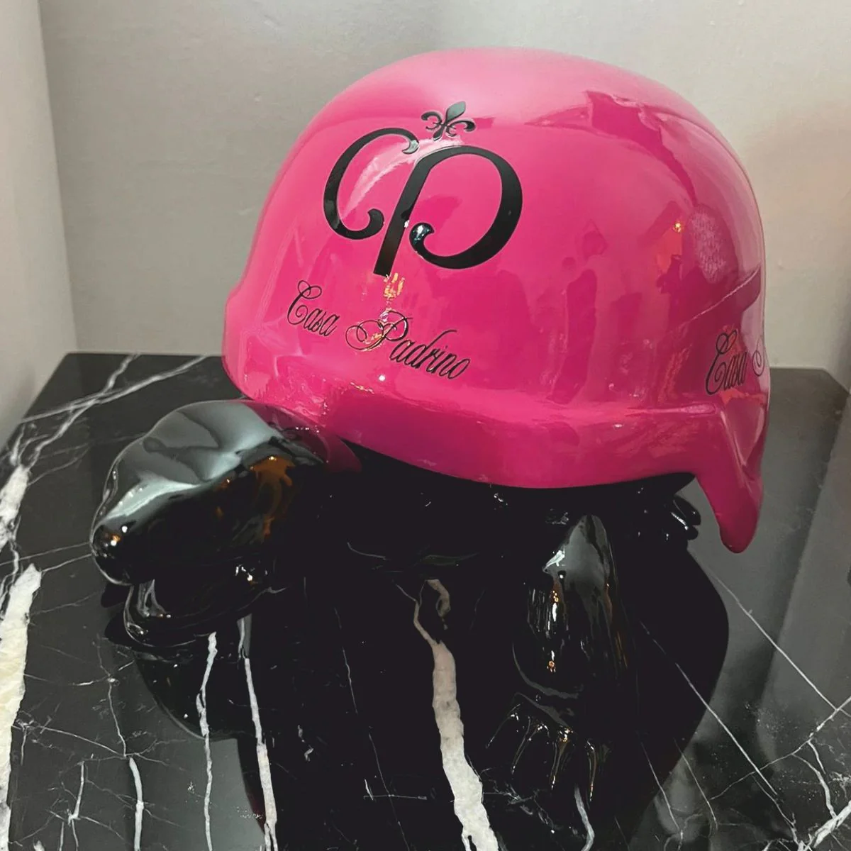 Luxus Deko Figur Schildkröte Schwarz / Pink 40 cm - Deko Skulptur