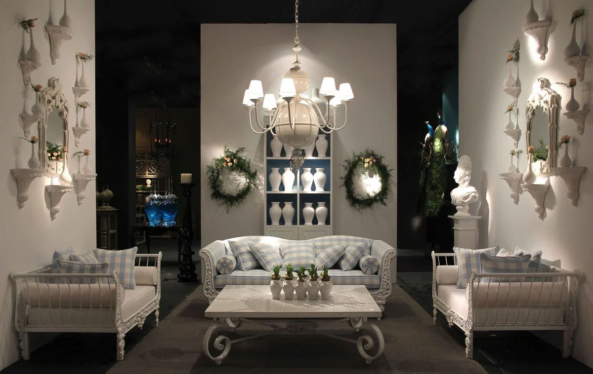 From the luxury collection of Casa Padrino!