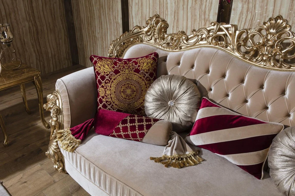 Luxury baroque sofa beige / gold 244 x 95 x H. 123 cm - Magnificent living room sofa with decorative pillows - Baroque living room furniture